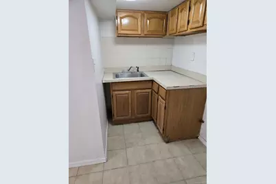 2515 Far Rockaway Boulevard, Far Rockaway, NY 11691 - Photo 13