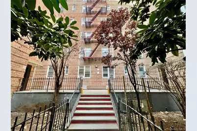 134-33 Blossom Ave Blossom Avenue #3B, Flushing, NY 11355 - Photo 1