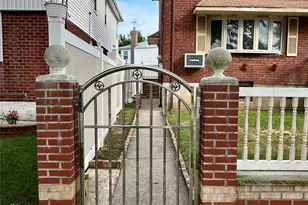 141-33 255th St, Rosedale, NY 11422 - Photo 17