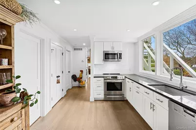 13 Willow Shade Avenue, East Quogue, NY 11942 - Photo 3