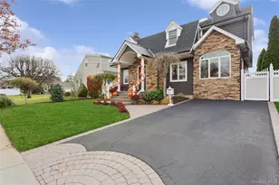 2490 Orange St, Bellmore, NY 11710 - Photo 3