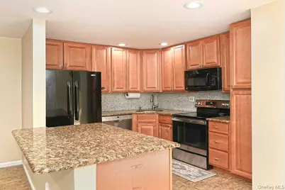 One Anchorage Way #1408, Freeport, NY 11520 - Photo 9