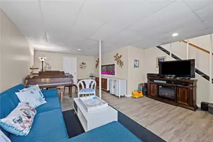 4 Madach St, Ronkonkoma, NY 11779 - Photo 29