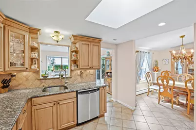 4 Madach Street, Ronkonkoma, NY 11779 - Photo 15