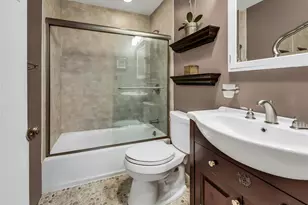 27 Abbey Ln, Plainview, NY 11803 - Photo 19