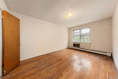 71-34 Kissena Boulevard, Flushing, NY 11367 - Photo 21