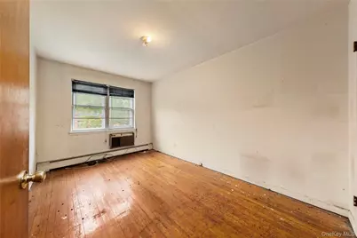 71-34 Kissena Boulevard, Flushing, NY 11367 - Photo 23