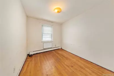71-34 Kissena Boulevard, Flushing, NY 11367 - Photo 25