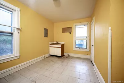 39 Hamilton Avenue, Ossining, NY 10562 - Photo 13