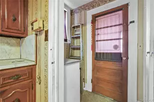 62-63 60th Dr, Maspeth, NY 11378 - Photo 11