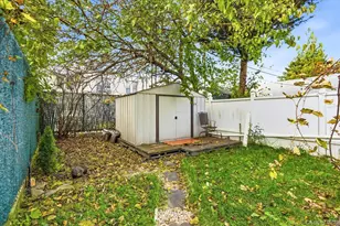 2534 E 26th St, Brooklyn, NY 11235 - Photo 21