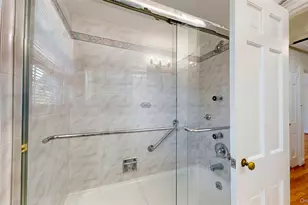 32 Biltmore Ave, Yonkers, NY 10710 - Photo 21