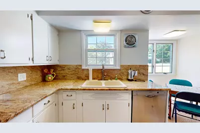 32 Biltmore Avenue, Yonkers, NY 10710 - Photo 13