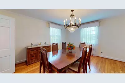 32 Biltmore Avenue, Yonkers, NY 10710 - Photo 17