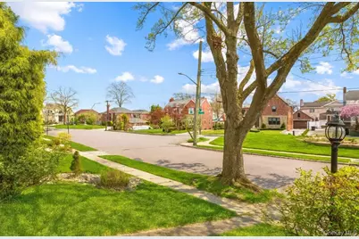 162-49 13th Avenue, Whitestone, NY 11357 - Photo 3