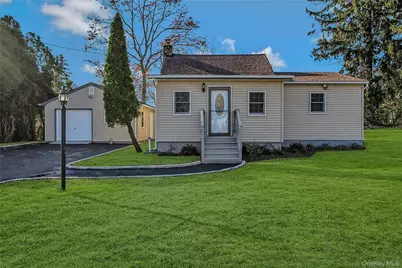 8 Pansy Road, Rocky Point, NY 11778 - Photo 3