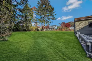 8 Pansy Rd, Rocky Point, NY 11778 - Photo 31