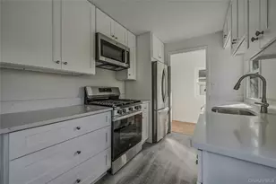 8 Pansy Rd, Rocky Point, NY 11778 - Photo 5