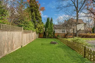 986 Plymouth St, Pelham, NY 10803 - Photo 5