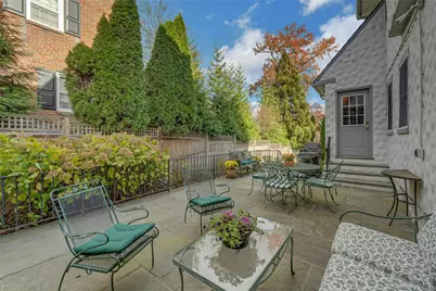 986 Plymouth Street, Pelham, NY 10803 - Photo 9