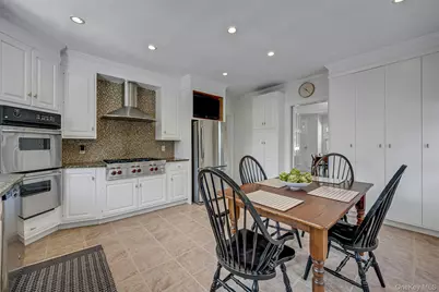 986 Plymouth Street, Pelham, NY 10803 - Photo 11