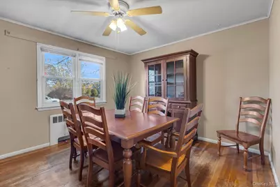 1392 Manor Lane, Bay Shore, NY 11706 - Photo 5