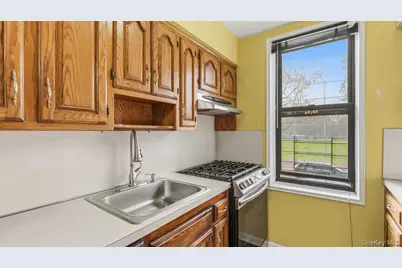 83-35 139 Street #1D, Briarwood, NY 11435 - Photo 9