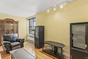 83-35 139th St, Briarwood, NY 11435 - Photo 3