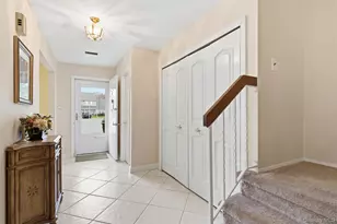 112 Cedar Shake Ct, Huntington Station, NY 11746 - Photo 5