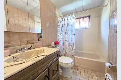 430 Heathcote Road, Lindenhurst, NY 11757 - Photo 7