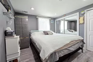 430 Heathcote Rd, Lindenhurst, NY 11757 - Photo 17