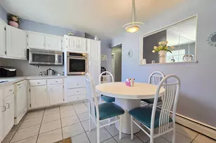 430 Heathcote Rd, Lindenhurst, NY 11757 - Photo 5