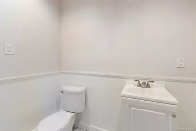 9 Oak Shore Drive, Bayville, NY 11709 - Photo 9