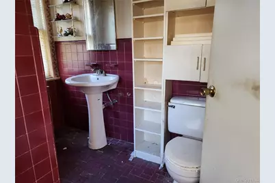 39 Hilbert Street, Hempstead, NY 11550 - Photo 11