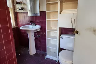 39 Hilbert St, Hempstead, NY 11550 - Photo 11