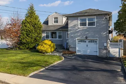 208 Island Parkway W, Island Park, NY 11558 - Photo 1