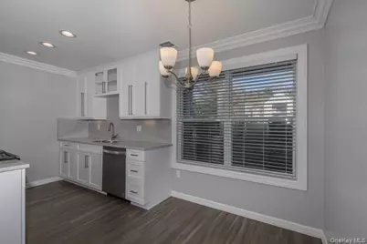 1000 Saddle Rock Road #1301, Holbrook, NY 11741 - Photo 3