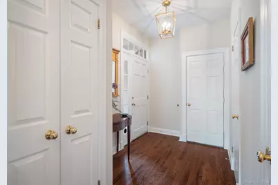 19 Club Court, Pleasantville, NY 10570 - Photo 3