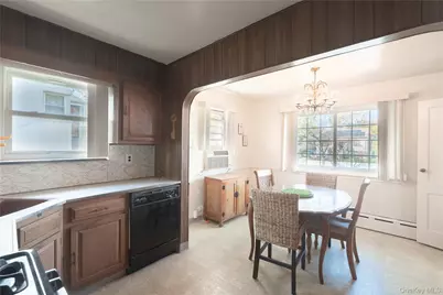 1616 Hammersley Avenue, Bronx, NY 10469 - Photo 11