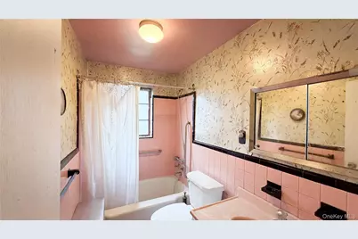 1616 Hammersley Avenue, Bronx, NY 10469 - Photo 5