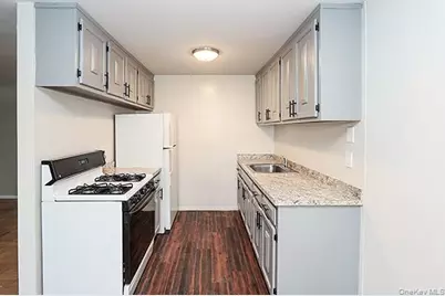 1233 Melville Rd #24, Farmingdale, NY 11735 - Photo 31