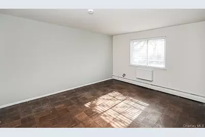 1233 Melville Rd #24, Farmingdale, NY 11735 - Photo 33