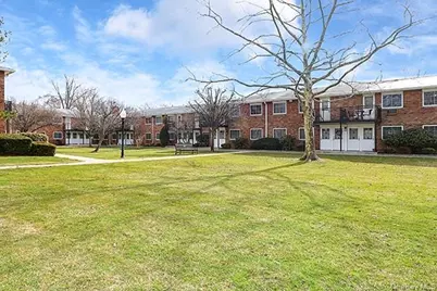 1233 Melville Rd #24, Farmingdale, NY 11735 - Photo 39