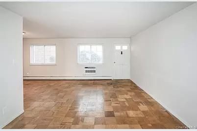 1233 Melville Rd #24, Farmingdale, NY 11735 - Photo 25