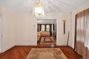 82 E Clinton Ave, Roosevelt, NY 11575 - Photo 35