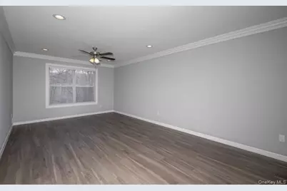 1000 Saddle Rock Road #2604, Holbrook, NY 11741 - Photo 5