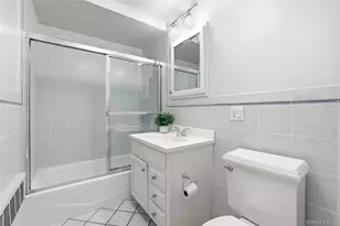 331 Old Colony Rd, Hartsdale, NY 10530 - Photo 35