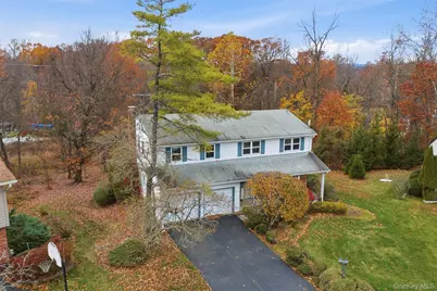 7 Helaine Court, Orangeburg, NY 10962 - Photo 3