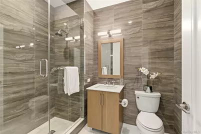 100 Garvies Point Road #1301, Glen Cove, NY 11542 - Photo 29