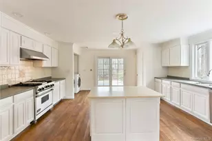 65 Red Oak Ln, Mount Kisco, NY 10549 - Photo 7